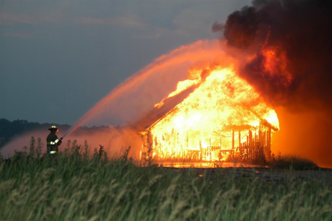 Coraz więcej pożarów w rolnictwie. Jakie mienie można ubezpieczyć?